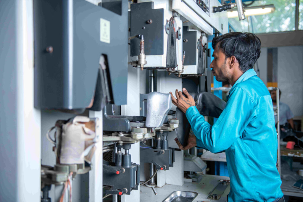 Mastering Lead Time Management in Footwear Manufacturing